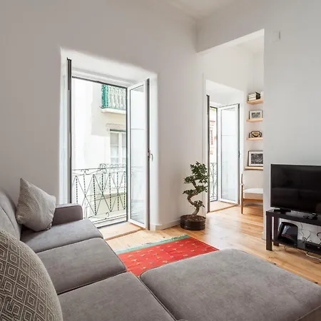 Apartment Beguest Santa Catarina Lisbon